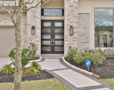 24707 Celestial Lily Drive - Photo Thumbnail 3