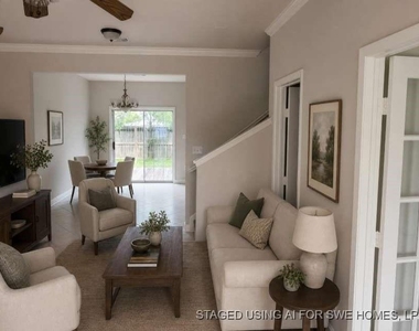 1675 Hugh Road - Photo Thumbnail 1