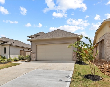 10414 Starfire Yellow Drive - Photo Thumbnail 1