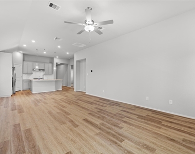 10414 Starfire Yellow Drive - Photo Thumbnail 13