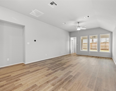 10414 Starfire Yellow Drive - Photo Thumbnail 12