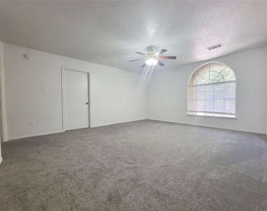 20839 Beech Tree Drive - Photo Thumbnail 12