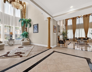 5303 Fenwick Way Court - Photo Thumbnail 6