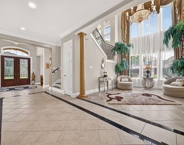 5303 Fenwick Way Court - Photo Thumbnail 4