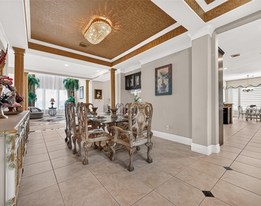 5303 Fenwick Way Court - Photo Thumbnail 19
