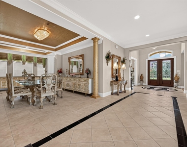 5303 Fenwick Way Court - Photo Thumbnail 11