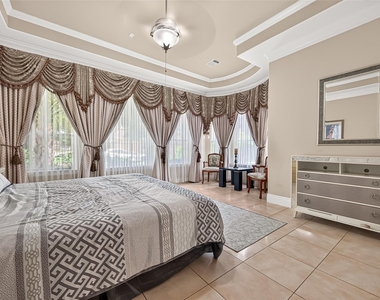 5303 Fenwick Way Court - Photo Thumbnail 32