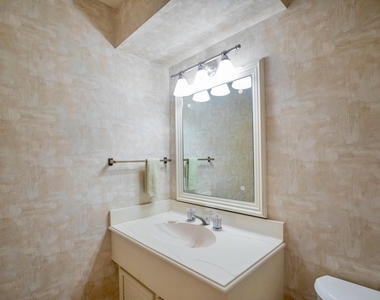 3903 Kiamesha Drive - Photo Thumbnail 8