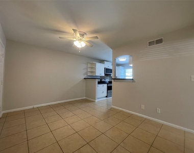 1502 Heights Boulevard - Photo Thumbnail 2