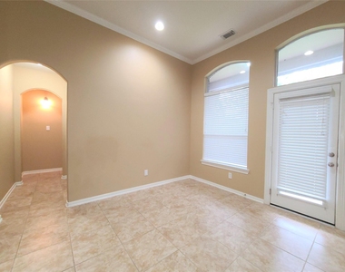 7015 Pinefern Lane - Photo Thumbnail 5