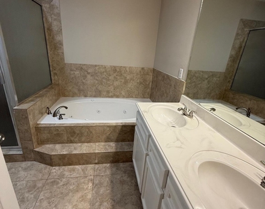 5600 Alvin A Klein Drive - Photo Thumbnail 5