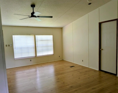 11524 Stidham Road - Photo Thumbnail 7