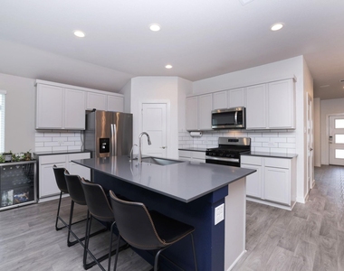 14209 Silver Maple Court - Photo Thumbnail 14