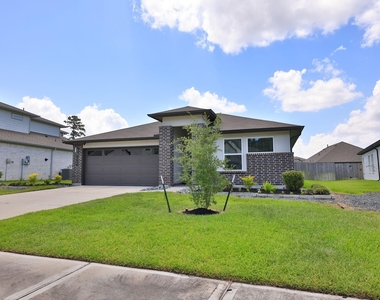14209 Silver Maple Court - Photo Thumbnail 2