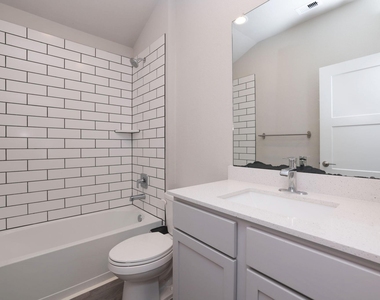 14209 Silver Maple Court - Photo Thumbnail 31