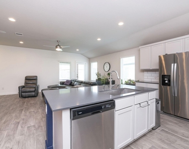 14209 Silver Maple Court - Photo Thumbnail 19