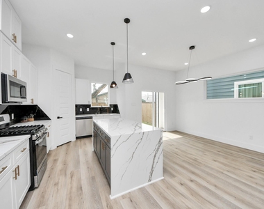 3524 Rebecca Street - Photo Thumbnail 12