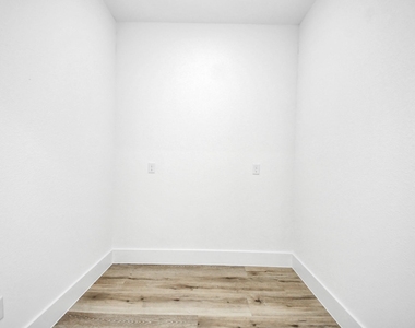 3524 Rebecca Street - Photo Thumbnail 22
