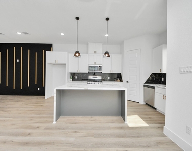 3524 Rebecca Street - Photo Thumbnail 11