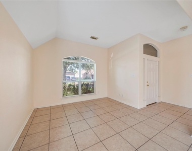 20410 Pomegranate Lane - Photo Thumbnail 2