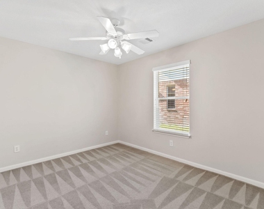 14 N Queenscliff Circle - Photo Thumbnail 10