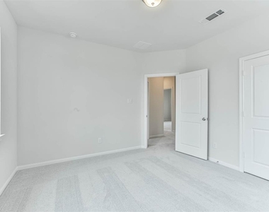 704 Ocean Palms Drive - Photo Thumbnail 23