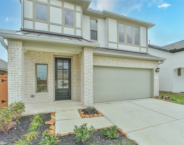 704 Ocean Palms Drive - Photo Thumbnail 1