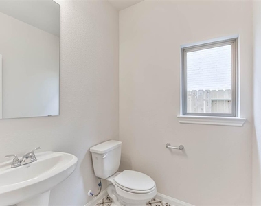 704 Ocean Palms Drive - Photo Thumbnail 21