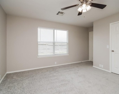 6027 Water Violet Lane - Photo Thumbnail 8