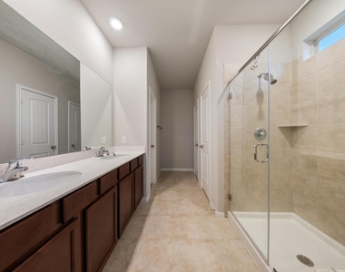 5318 Marisol Cove Drive - Photo Thumbnail 8