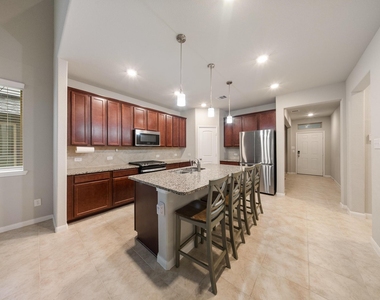 5318 Marisol Cove Drive - Photo Thumbnail 6