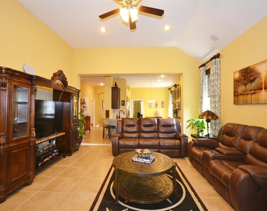 28907 Powder Ridge Drive - Photo Thumbnail 10