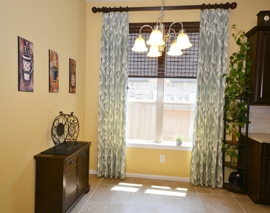 28907 Powder Ridge Drive - Photo Thumbnail 5