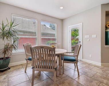 15 Verdin Place - Photo Thumbnail 8
