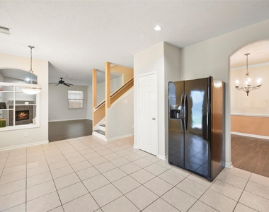 7514 Boxwood Ridge Lane - Photo Thumbnail 9