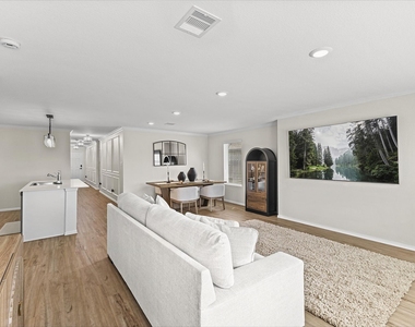 2224 Still Bend Ln Lane - Photo Thumbnail 14