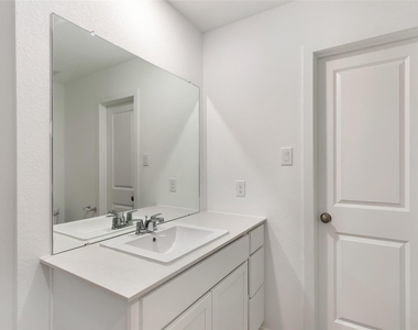 917 Capracotta Drive - Photo Thumbnail 27