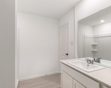917 Capracotta Drive - Photo Thumbnail 28
