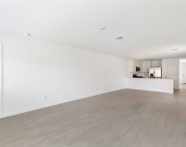 917 Capracotta Drive - Photo Thumbnail 21