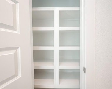 4303 Whitefish Lane - Photo Thumbnail 13
