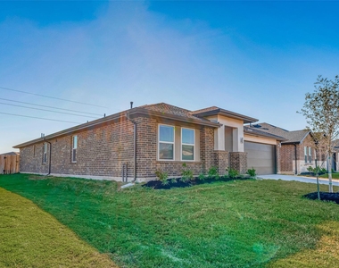 4303 Whitefish Lane - Photo Thumbnail 2