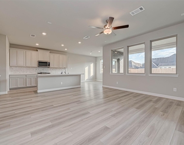 3433 Acacia Grove Ln - Photo Thumbnail 6