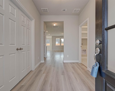 3433 Acacia Grove Ln - Photo Thumbnail 1
