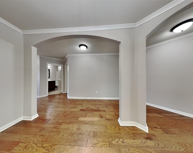 22719 Klingamans Way - Photo Thumbnail 3