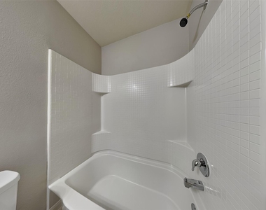 22719 Klingamans Way - Photo Thumbnail 13