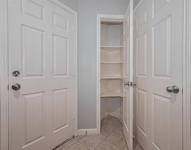 9631 Highland Pointe Drive - Photo Thumbnail 22