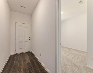 235 Pine Cavern Drive - Photo Thumbnail 7