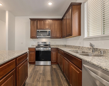 235 Pine Cavern Drive - Photo Thumbnail 2