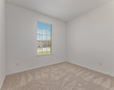 235 Pine Cavern Drive - Photo Thumbnail 10
