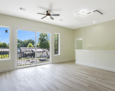 1315 Knight Street - Photo Thumbnail 5